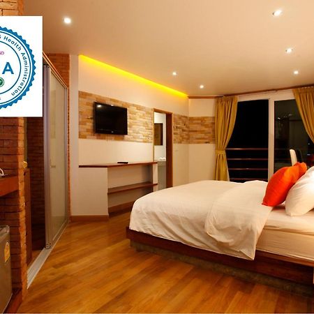 Casa Jip Guesthouse Patong Exterior foto