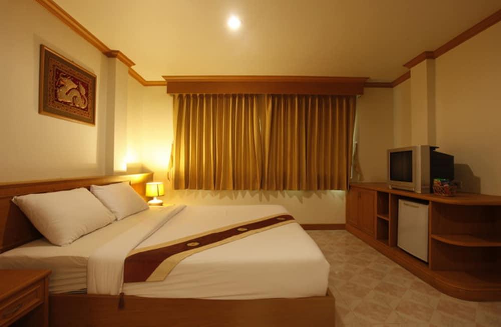 Casa Jip Guesthouse Patong Exterior foto
